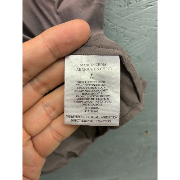 Theory Sleeveless Button Down Shirt Women’s Size P Taupe Collared Stretch Silk - Picture 5 of 8